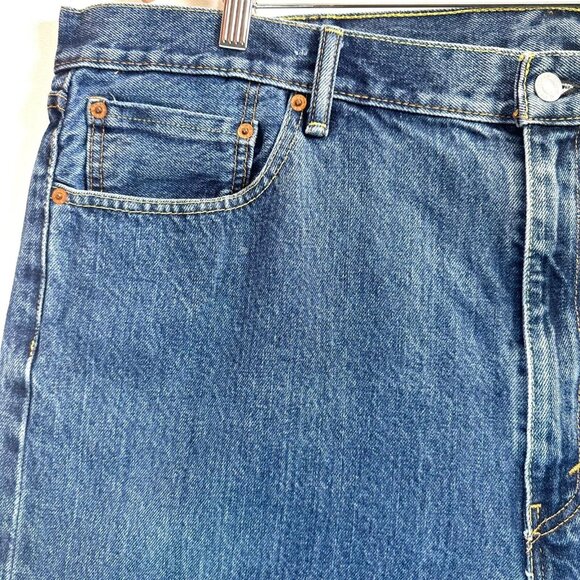 Levi's 505 Regular Fit Men's Jeans size W44 L30, Rinse Medium wash 100 cotton - Picture 9 of 16